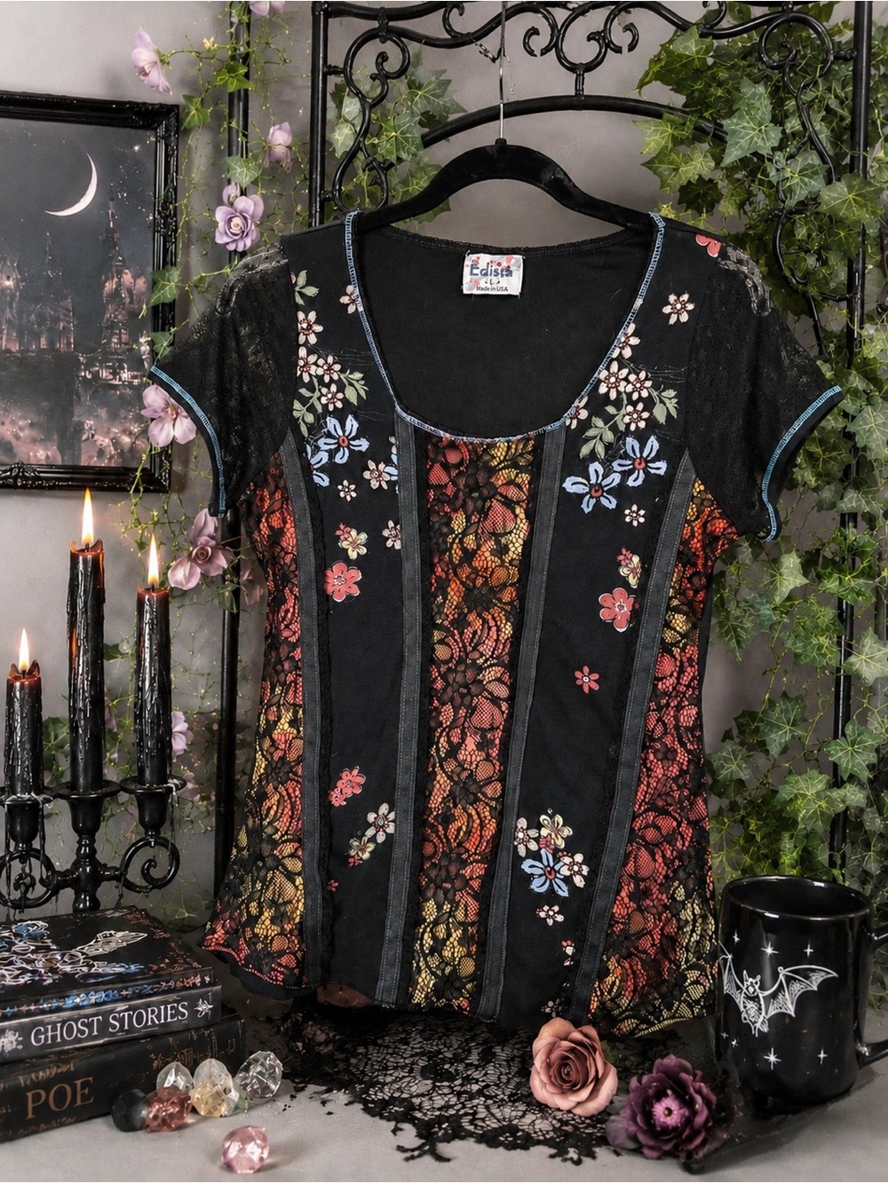 Edista Vintage Floral Lace Paneled Scoop Neck Tee - Size Large